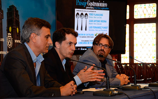 José Joaquín Bethencourt, José Heriberto González y Ángel Muñoz, durante la presentación