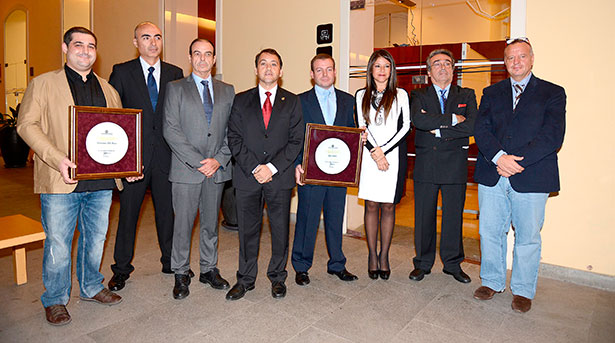 Los premiados, junto a miembros de la Academia de Gastronomía de Tenerife, el alcalde de Santa Cruz de Tenerife y la consejera del Cabildo tinerfeño, Delia Herrera