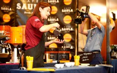 Diana Bardanca introdujo a los asistentes en el aromático mundo del café
