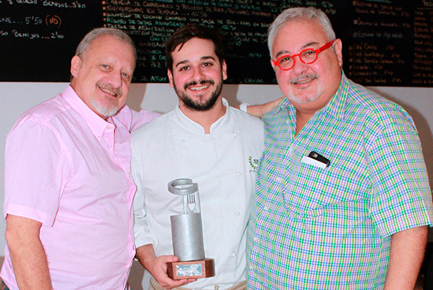 Terry Zar, junto a Omar Bedía, chef del restaurante AIE
