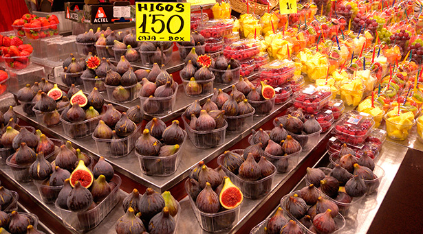 Frutería del mercado de La Boquería | Foto: J.L.C.