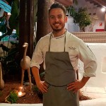 Jorge Peñate, sonriente, en uno de los rincones del restaurante Las Rocas | Foto: J.L.C.