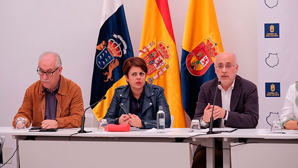 De izquierda a derecha, Miguel Hidalgo, Minerva Alonso y Antonio Morales | Foto: Cabildo de Gran Canaria