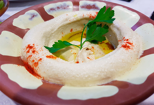 Hummus de garbanzo del restaurante El Líbano | Foto: J.L.C.
