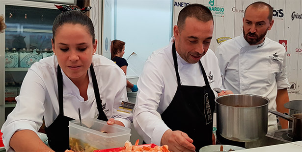Carmen Díaz, cocinera de La Trattoria, junto a los chefs Simone Millico y Braulio Simancas | Foto: J.L. Conde