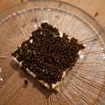 Tosta de mantequilla de cabra de Montesdeoca y caviar Zar Imperial Osetra | Foto: José L. Conde