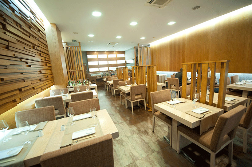 Interior del restaurante Kazan, que ha cerrado sus puertas