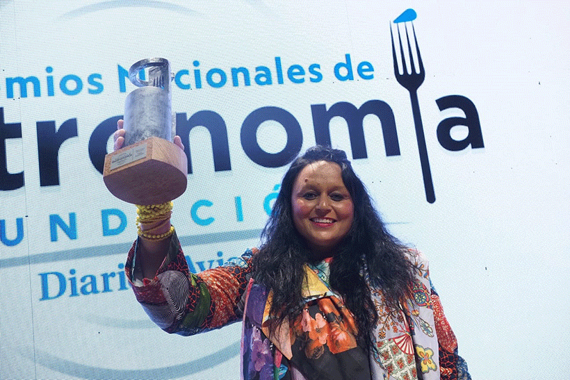 Najat Kaanache recibe la distinción Mejor Cocina Extranjera en los XXXVIII Premios Nacionales de Gastronomía de DIARIO DE AVISOS | Foto: Sergio Méndez