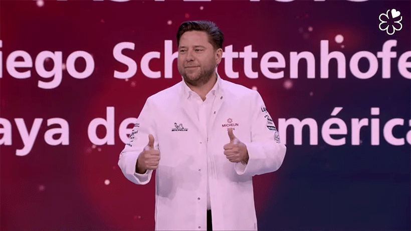 Diego Schattenhofer, sonriente tras recibir la Estrella Michelin, anoche en Barcelona