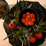 Tomates aliñados al más puro estilo Donaire, en diferentes texturas | Foto: José L. Conde