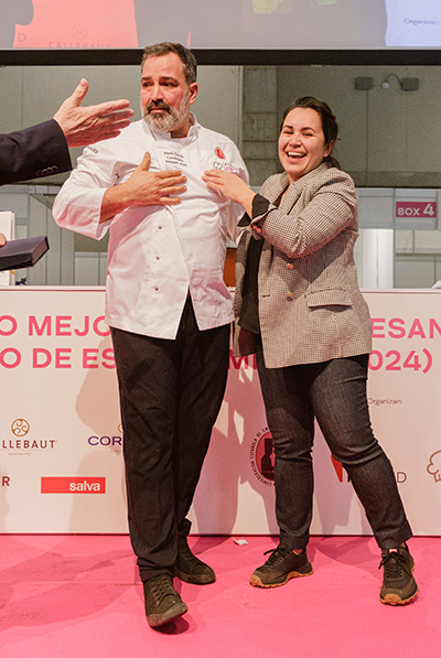 Alexis García y Marlene Hernández, emocionados tras ganar el premio | Foto: Edu López